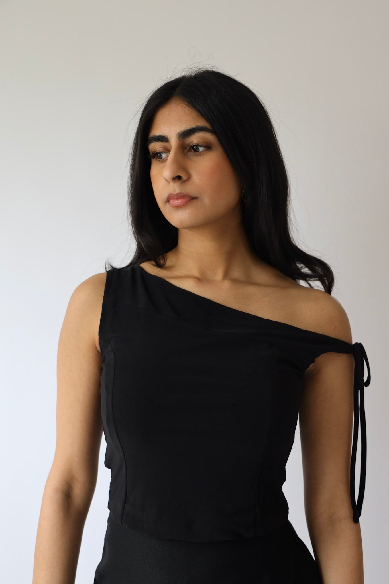 Black Asymmetrical Strap Cropped Top