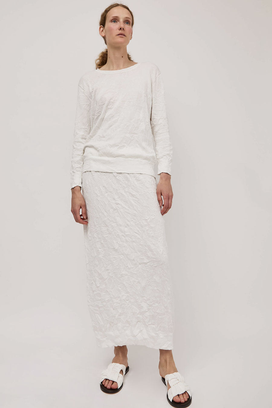 Black Crane Crinkled Summer Knit in White