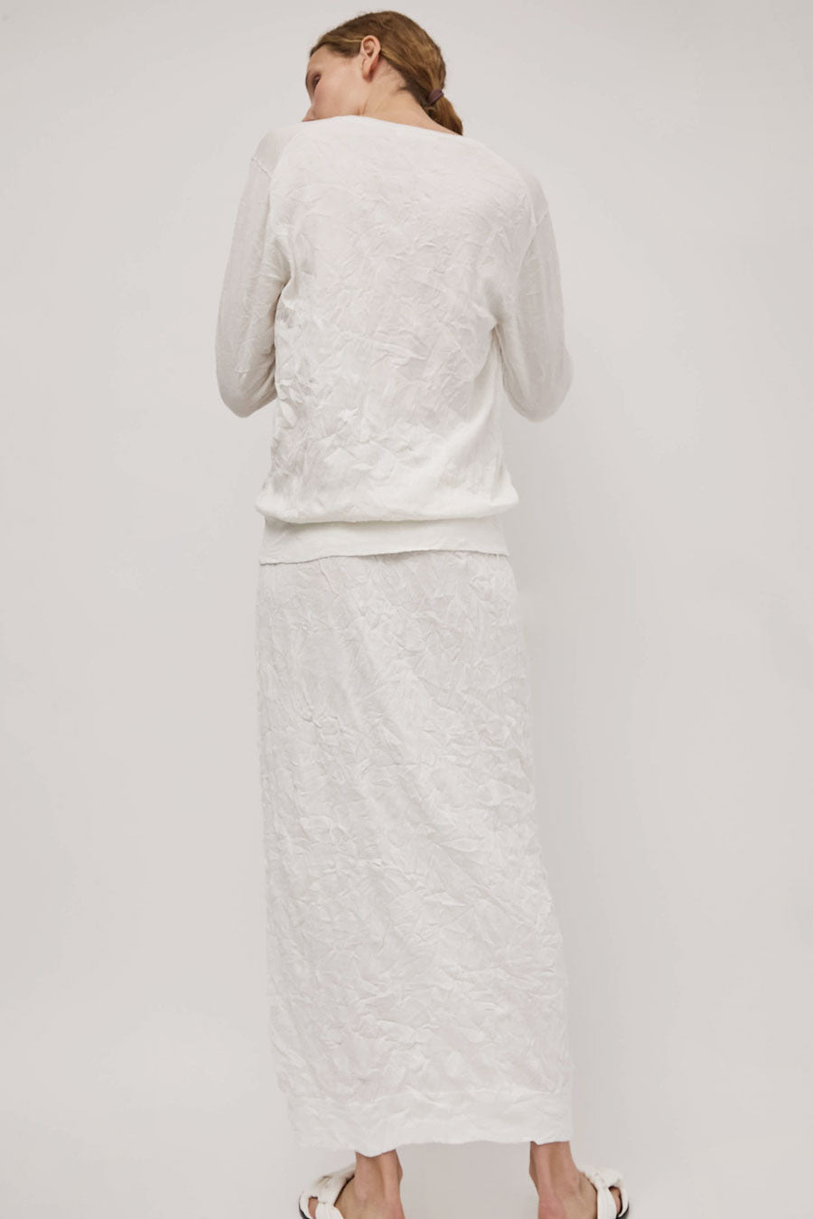 Black Crane Crinkled Summer Knit in White