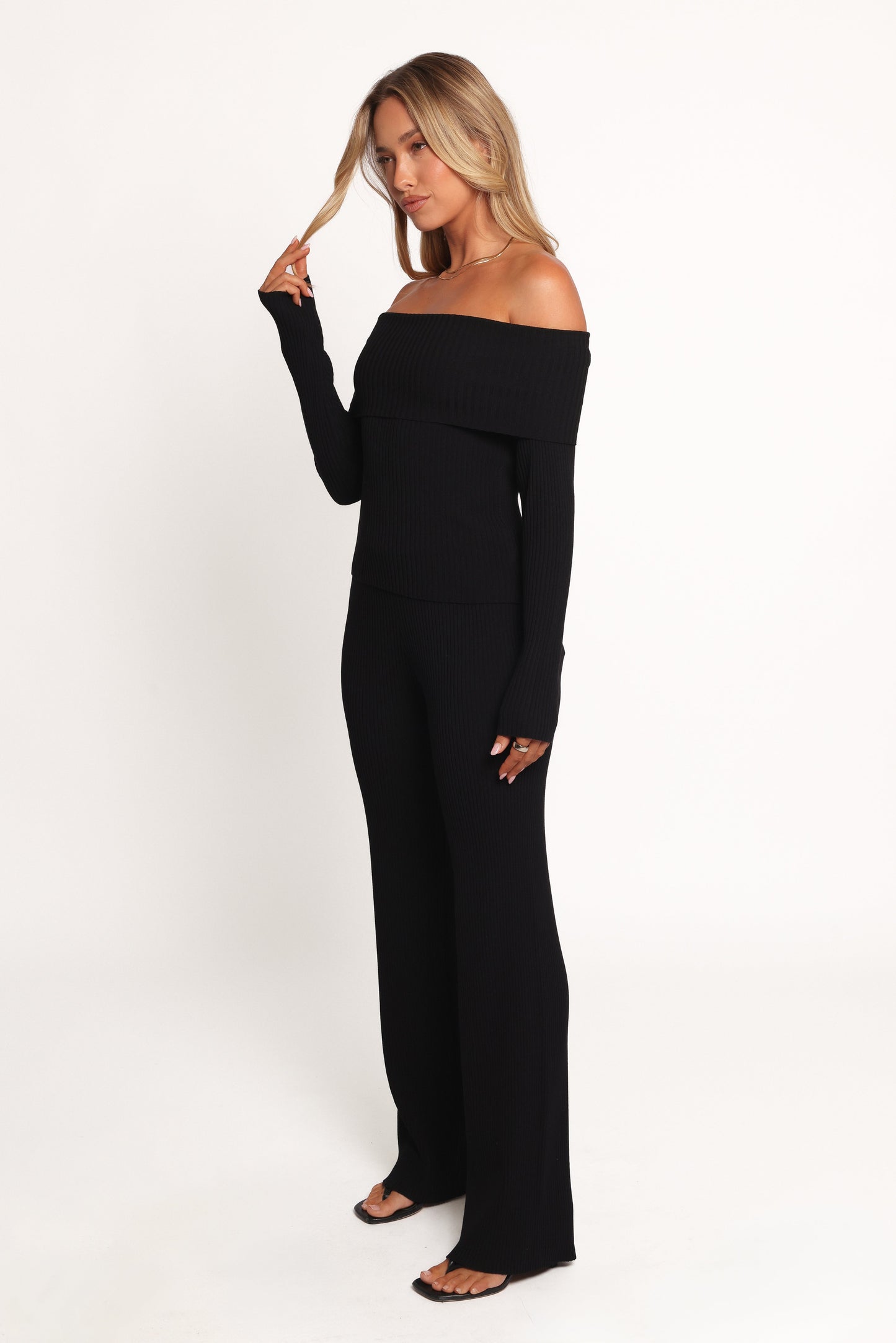 Gindie Ribbed Knit Off The Shoulder Pant Set - Black