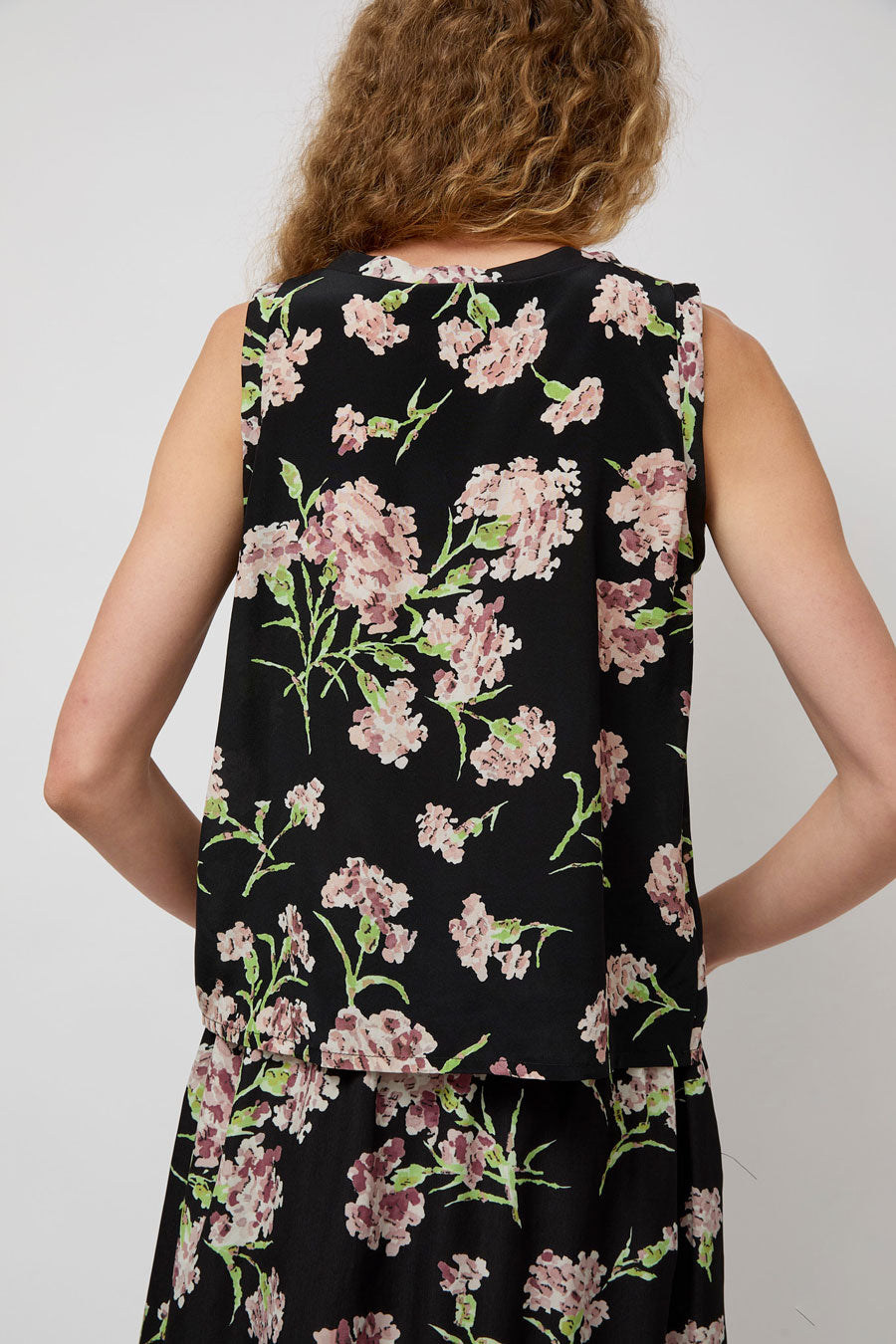No.6 Danny Tank in Black and Mauve Floral