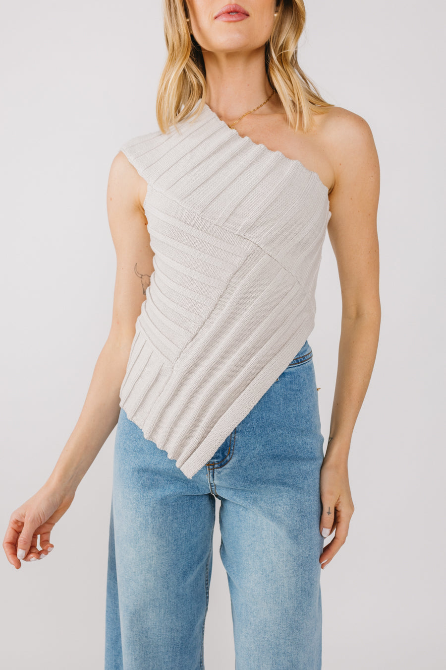 Hillary Top