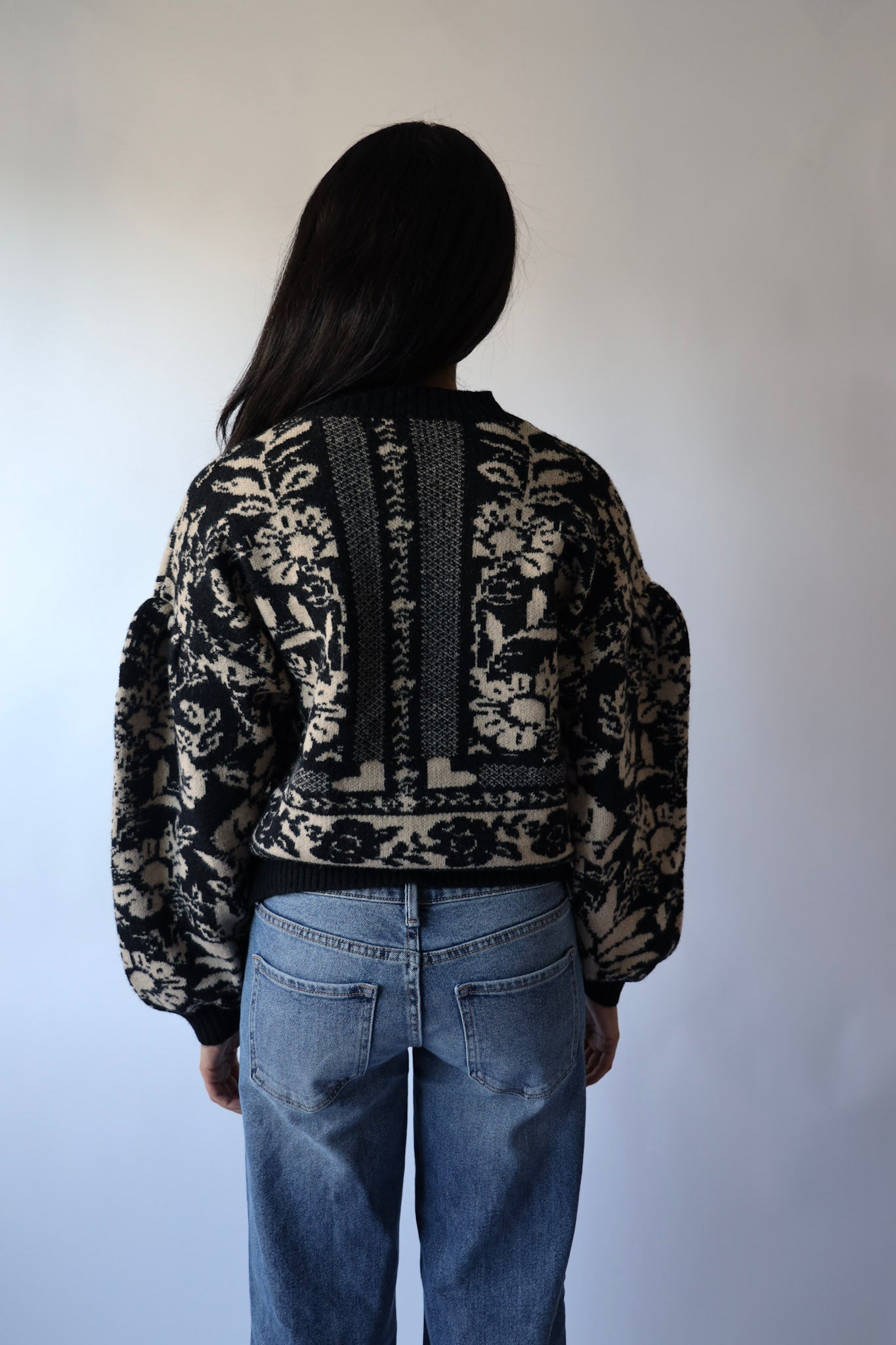 Vintage Flower Pattern Crew Neck Knit Sweater