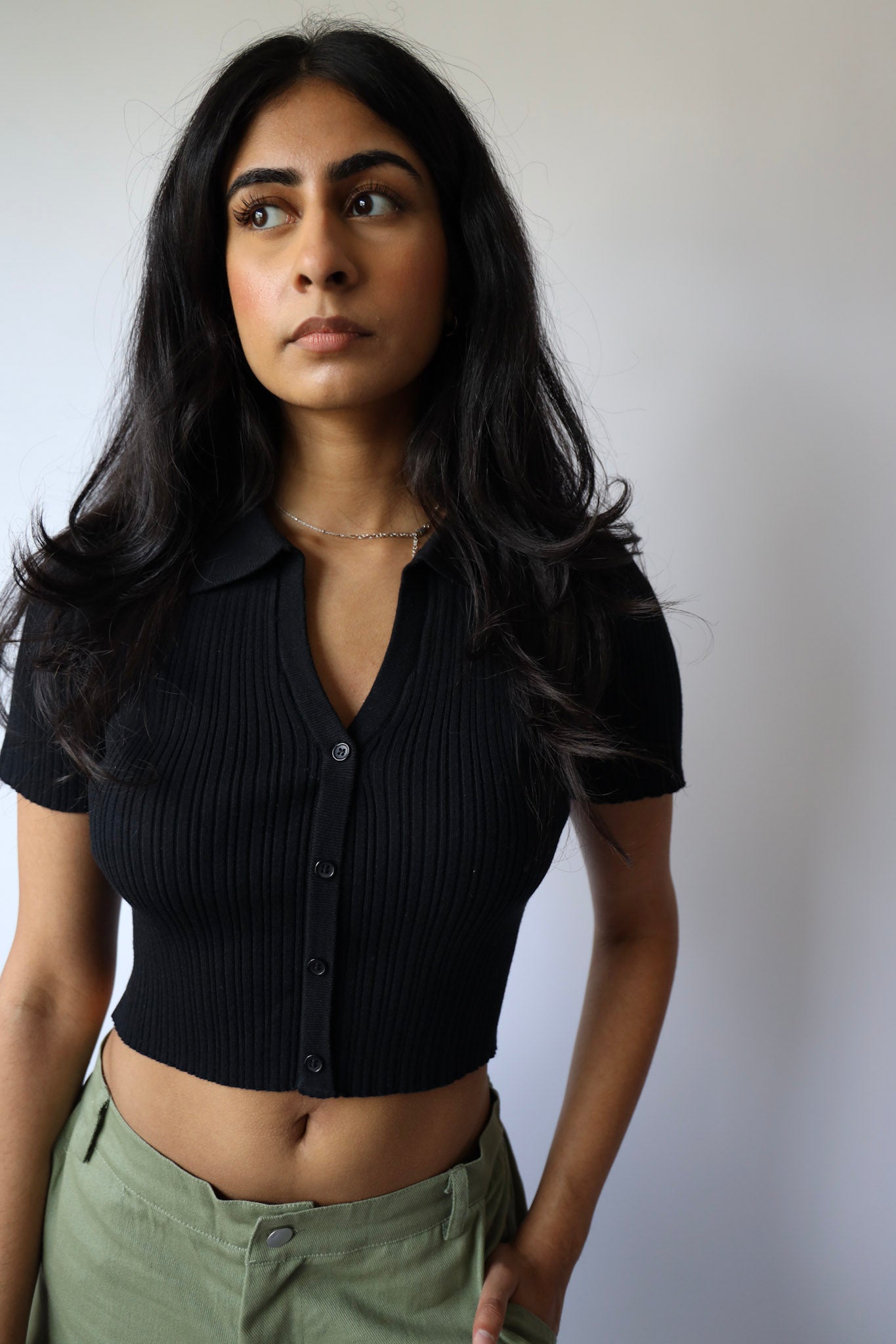 Ribbed Collar Crop Top
