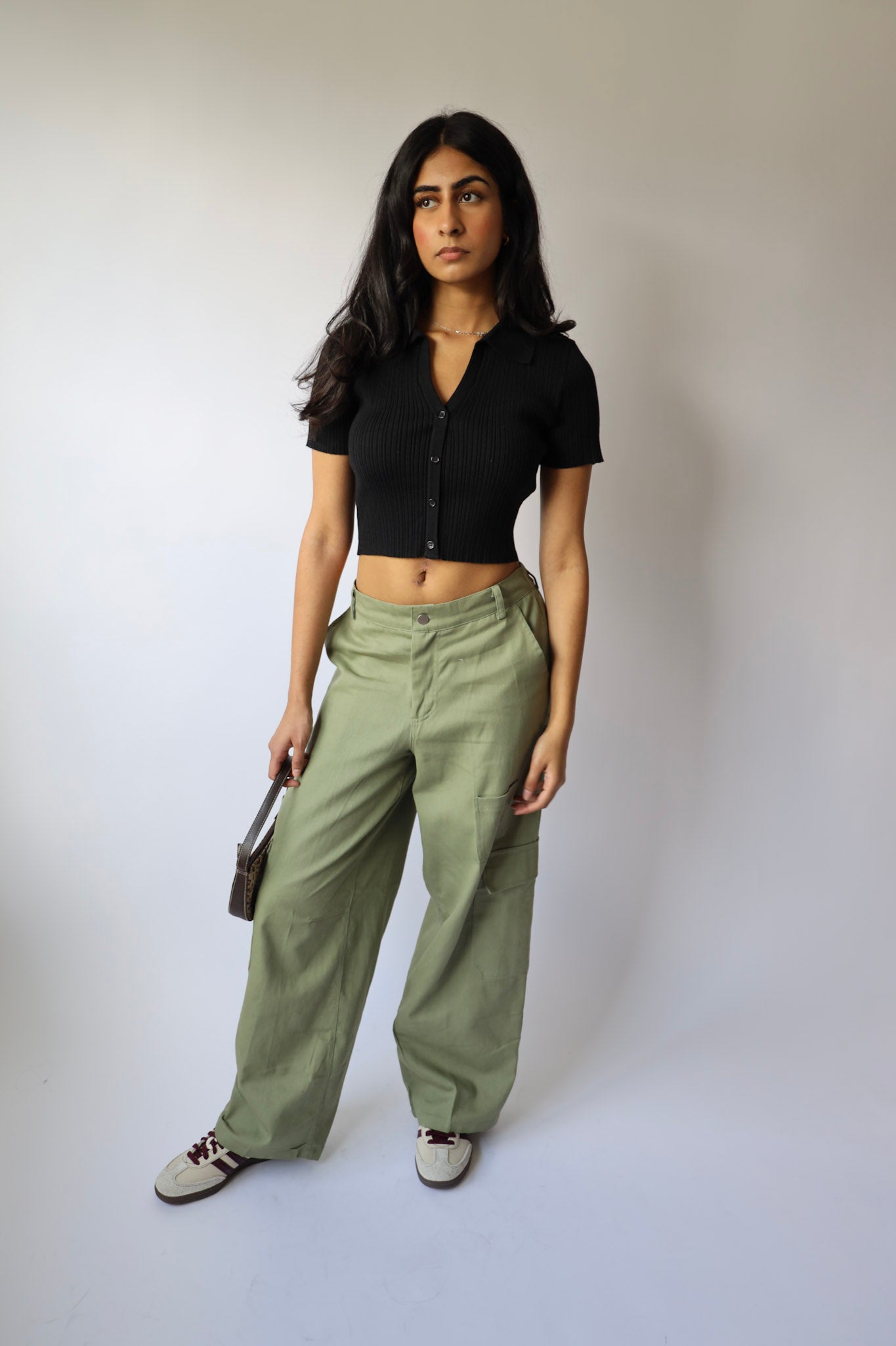 Ribbed Collar Crop Top