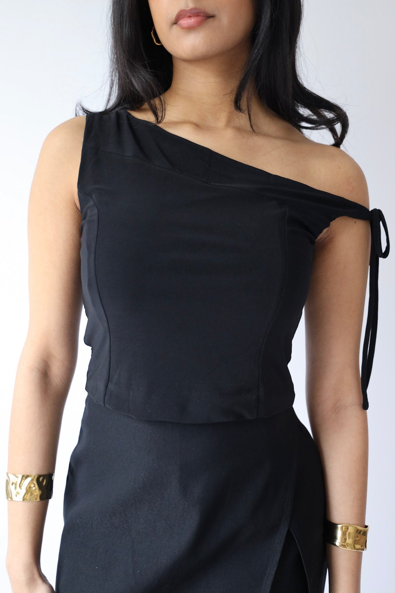 Black Asymmetrical Strap Cropped Top