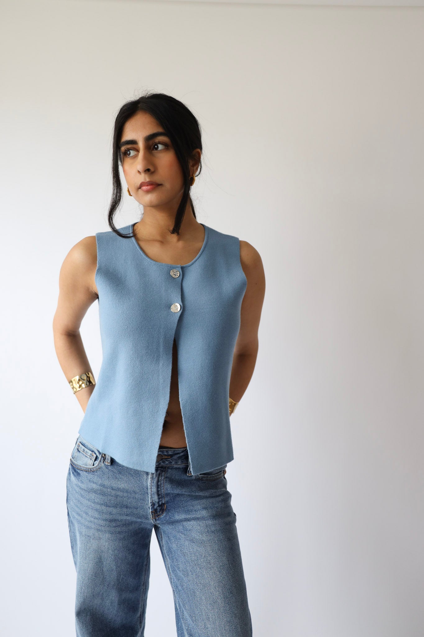 Metal Button Detail Cropped Sleeveless Sweater Vest