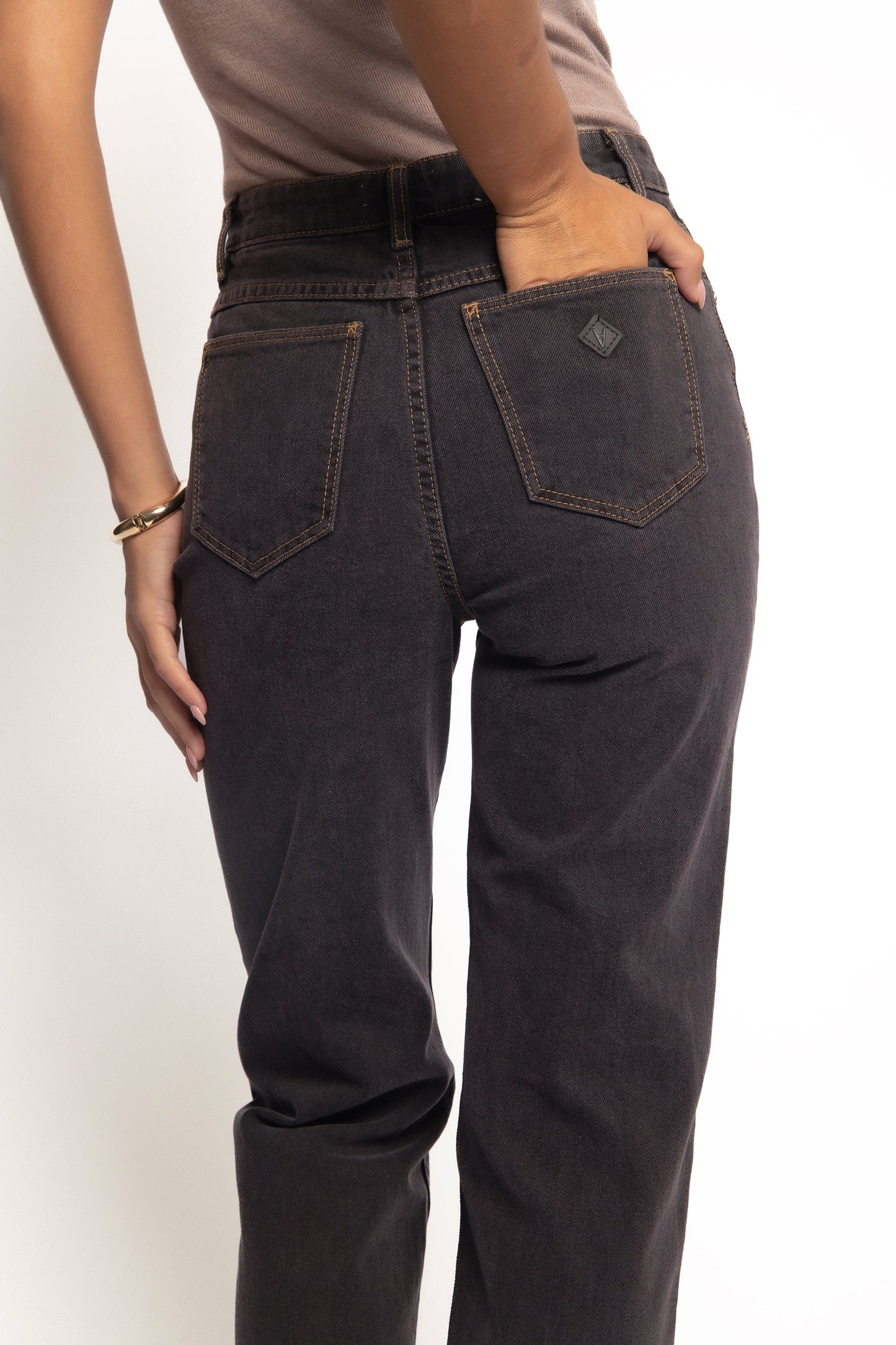 Abrand 94 High Straight Jeans - Cara Washed Black