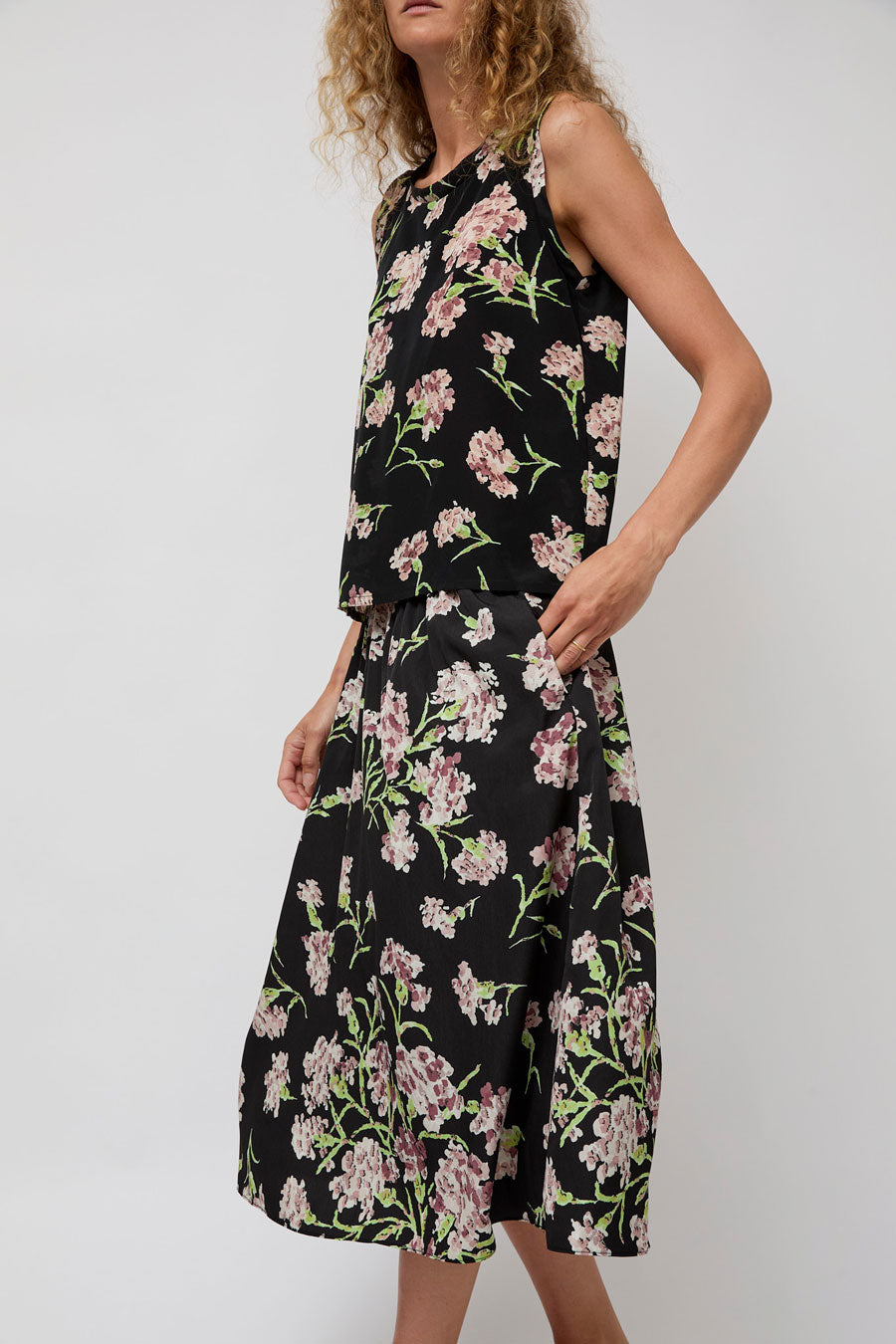 No.6 Danny Tank in Black and Mauve Floral