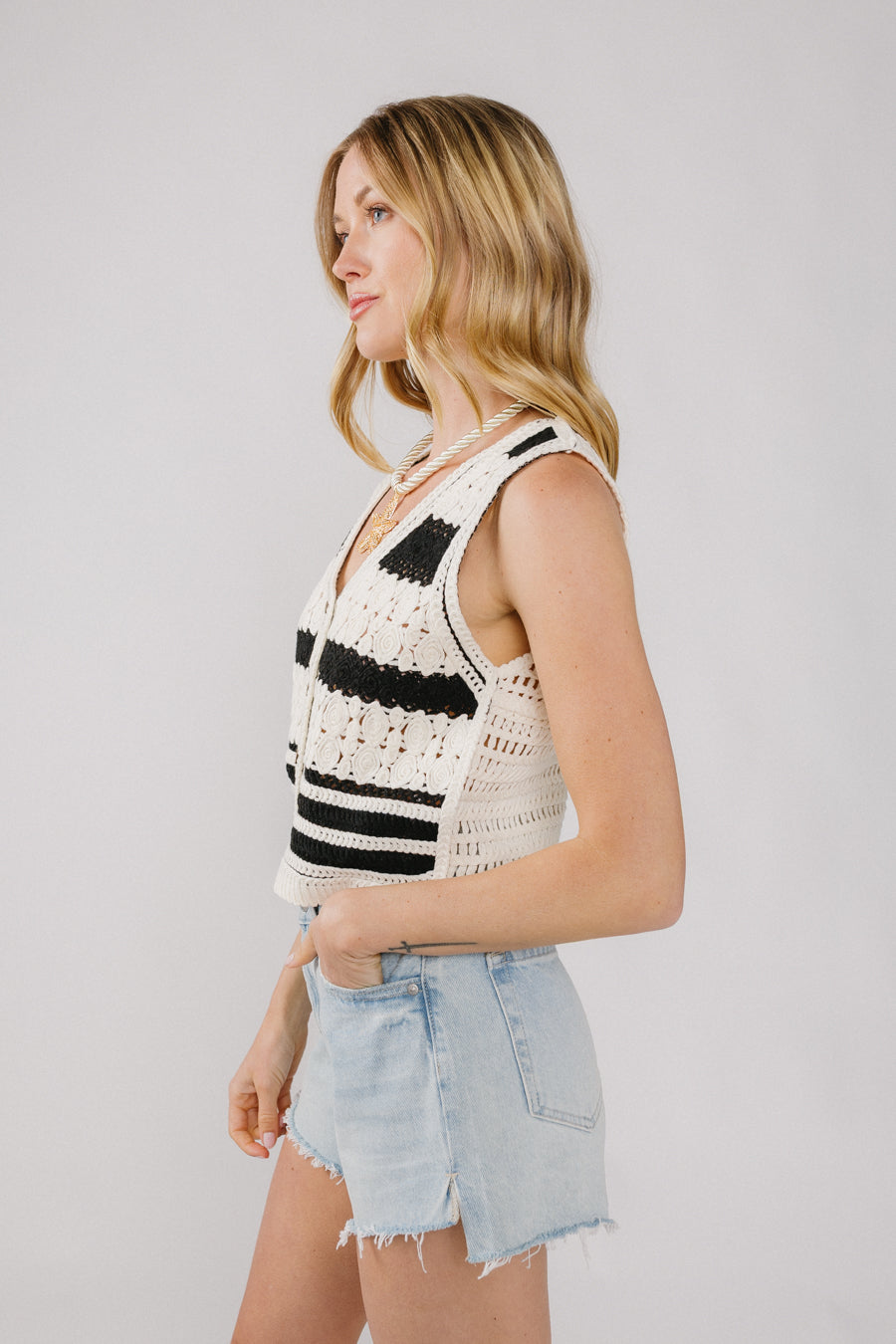 Tala Vest