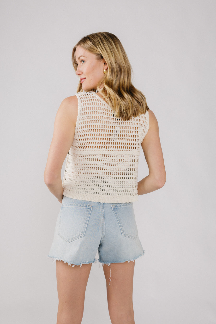 Tala Vest